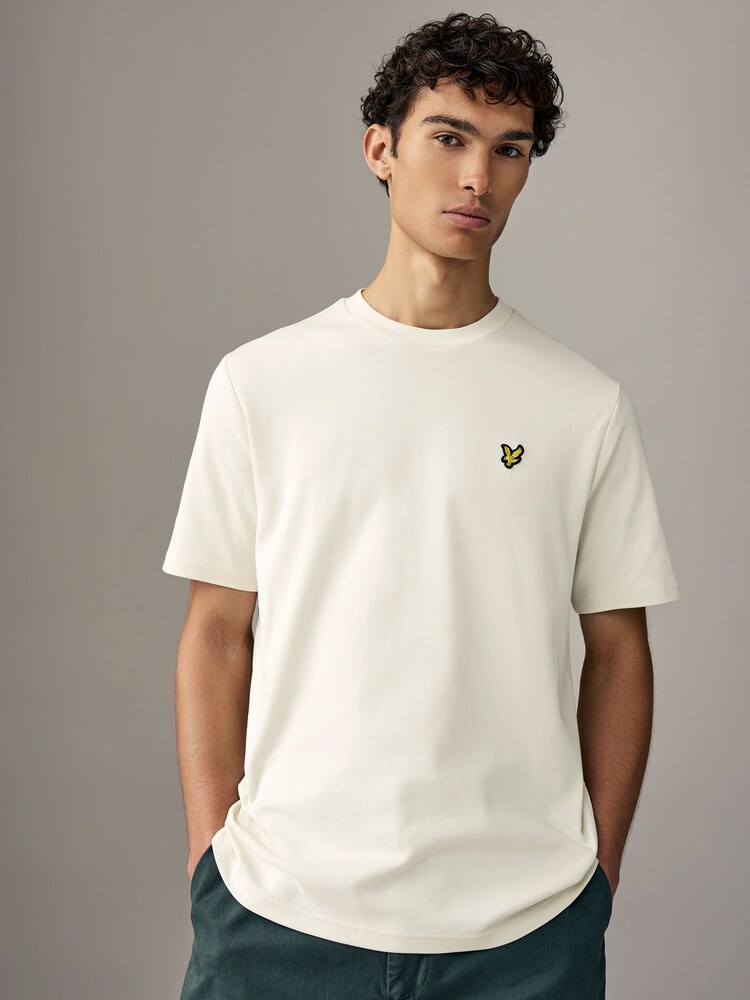 Lyle & Scott White Relaxed Fit Crew Neck 100% Cotton T-Shirt - Image 1 of 4