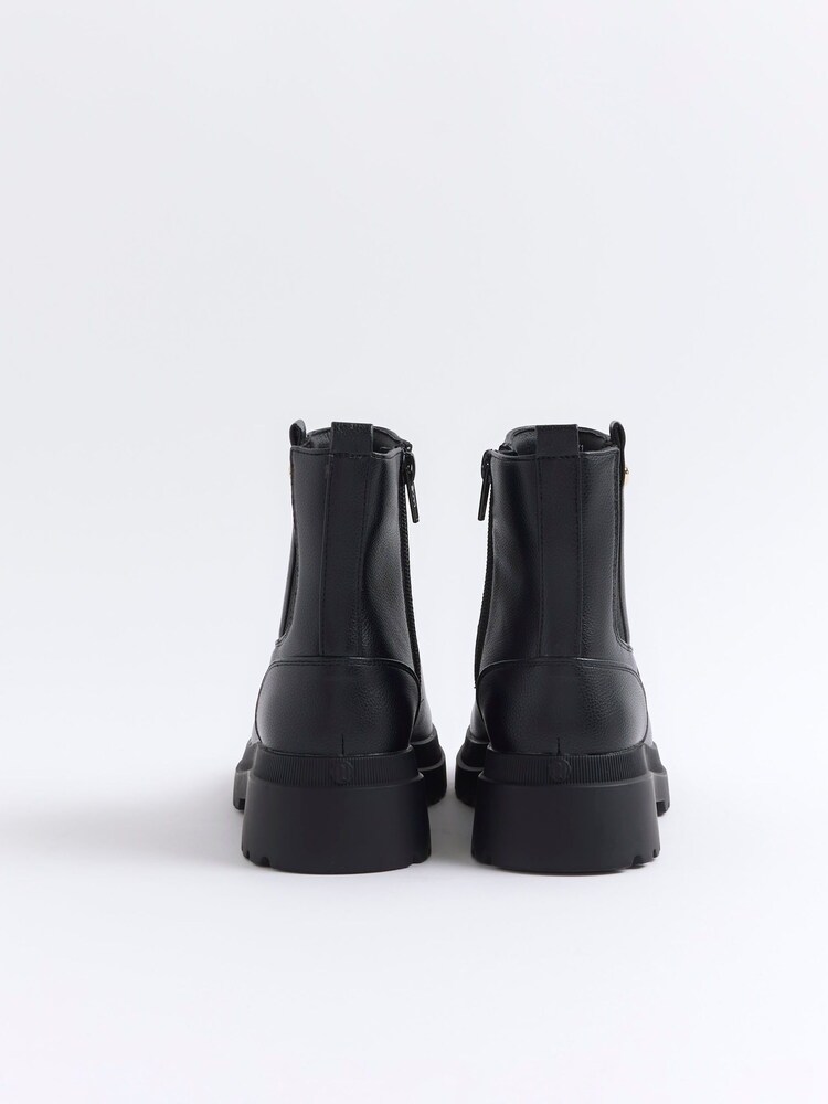 River Island Black Girls Stud Chelsea Boots - Image 2 of 4
