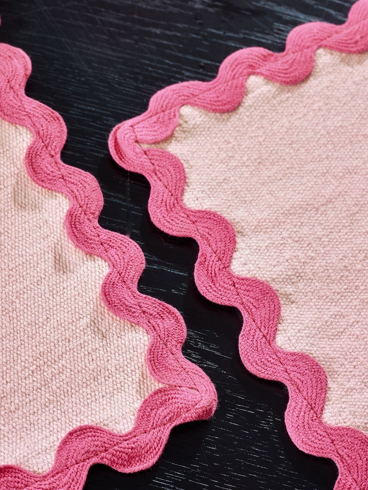 Set of 4 Pink Bright Wiggle Fabric Placemats - Image 2 of 3