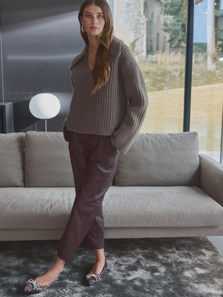 Neutral Brown Mole Premium 100% Wool Chunky Ribbed Knitted Open Collar Jumper - Image 2 of 7