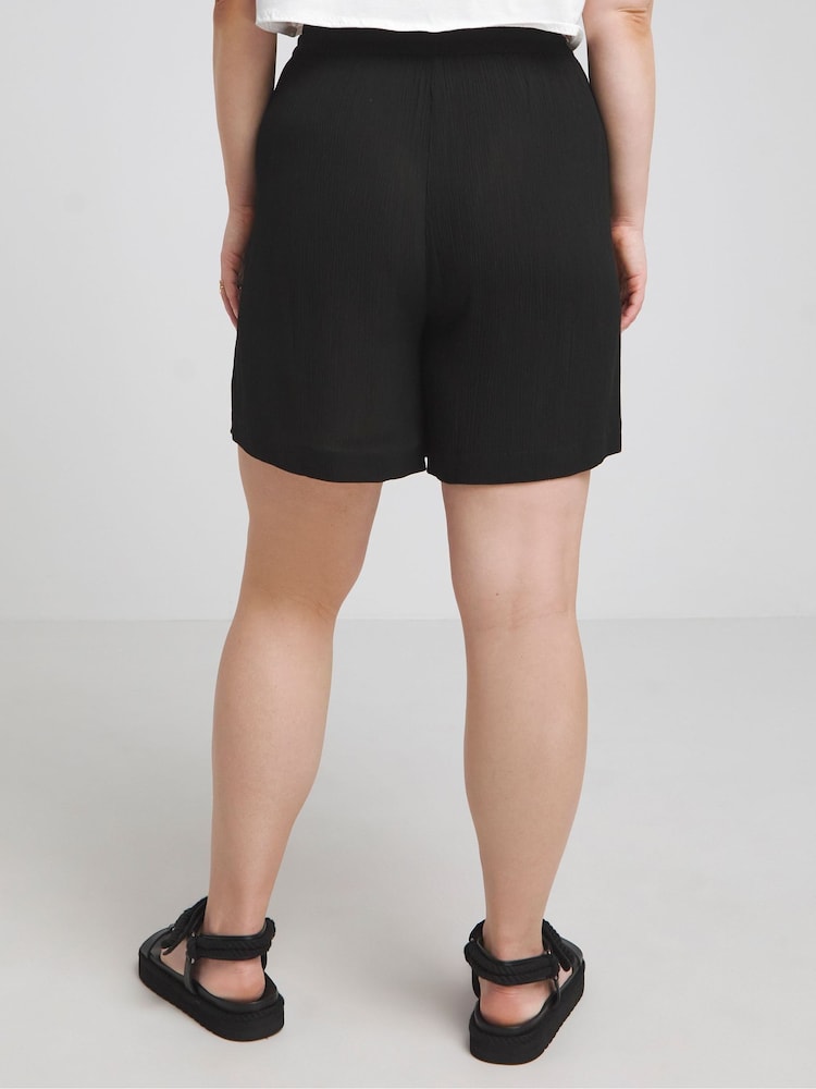Simply Be Black Tie Waist Crinkle Shorts - Image 2 of 4