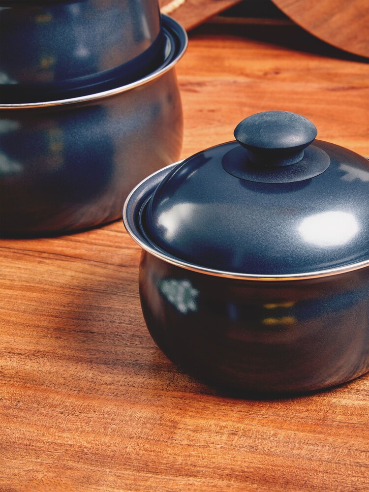 Essentials by Premier Black Belly Pan Set of 3 - Image 2 of 6