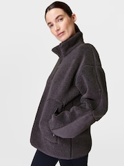 Sweaty Betty Plush teksturirana polplesna jopa z zadrgo - Slika 1 iz 6