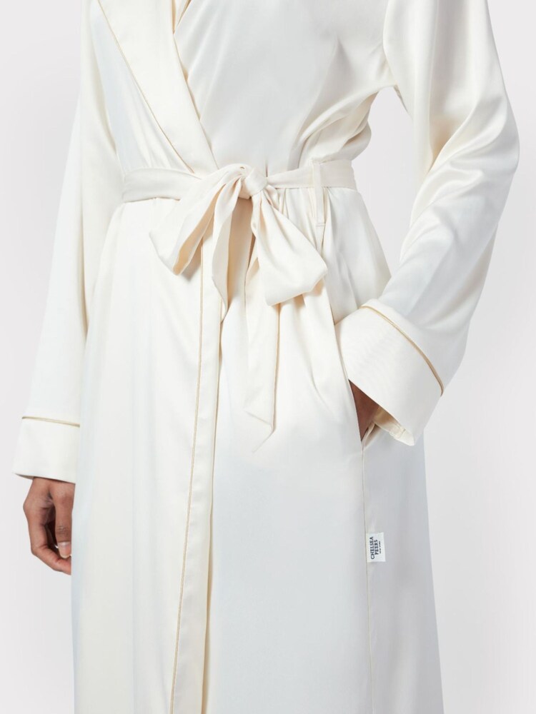 Chelsea Peers Cream Satin Fringe-Trim Dressing Gown - Image 5 of 5