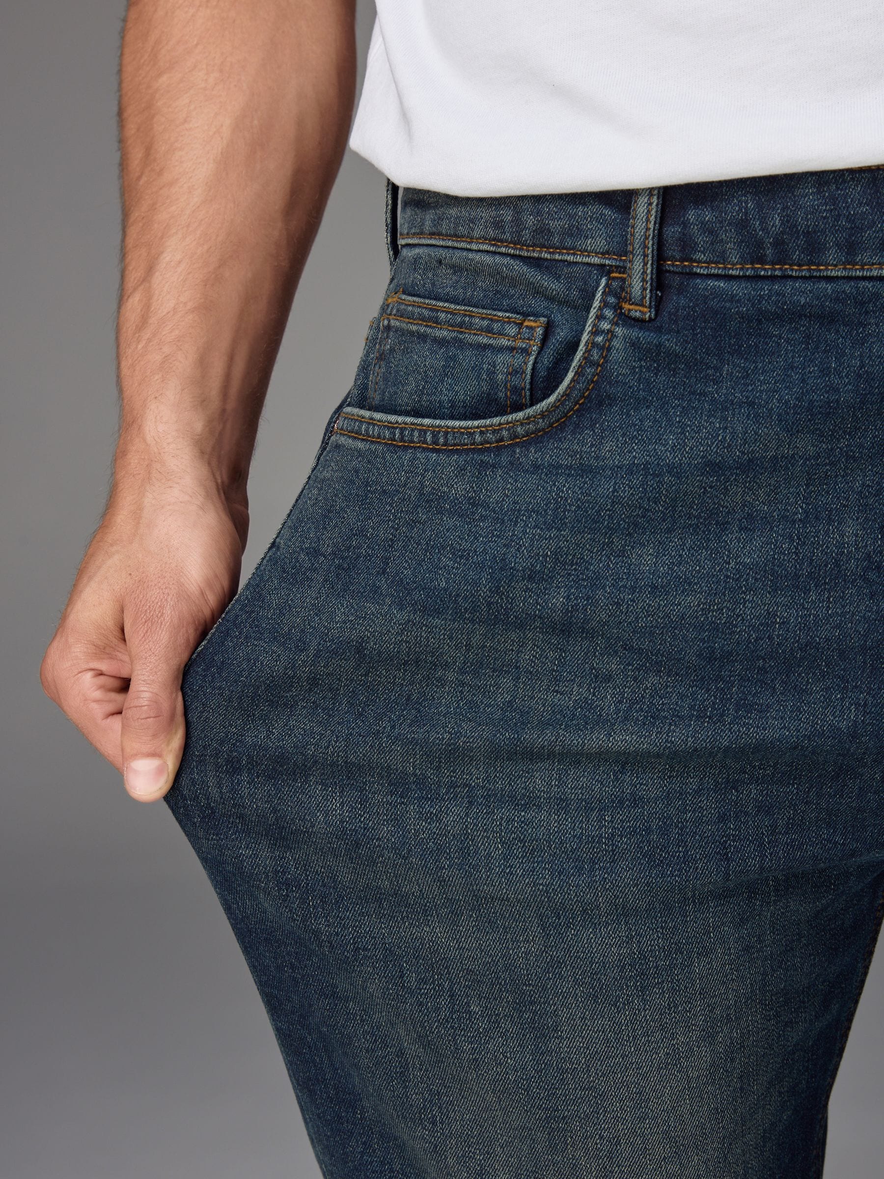 Buy Blue Dark Vintage Straight Fit Vintage Wash Denim Jeans Buy Blue Dark Vintage Straight Fit Vintage Wash Denim Jeans