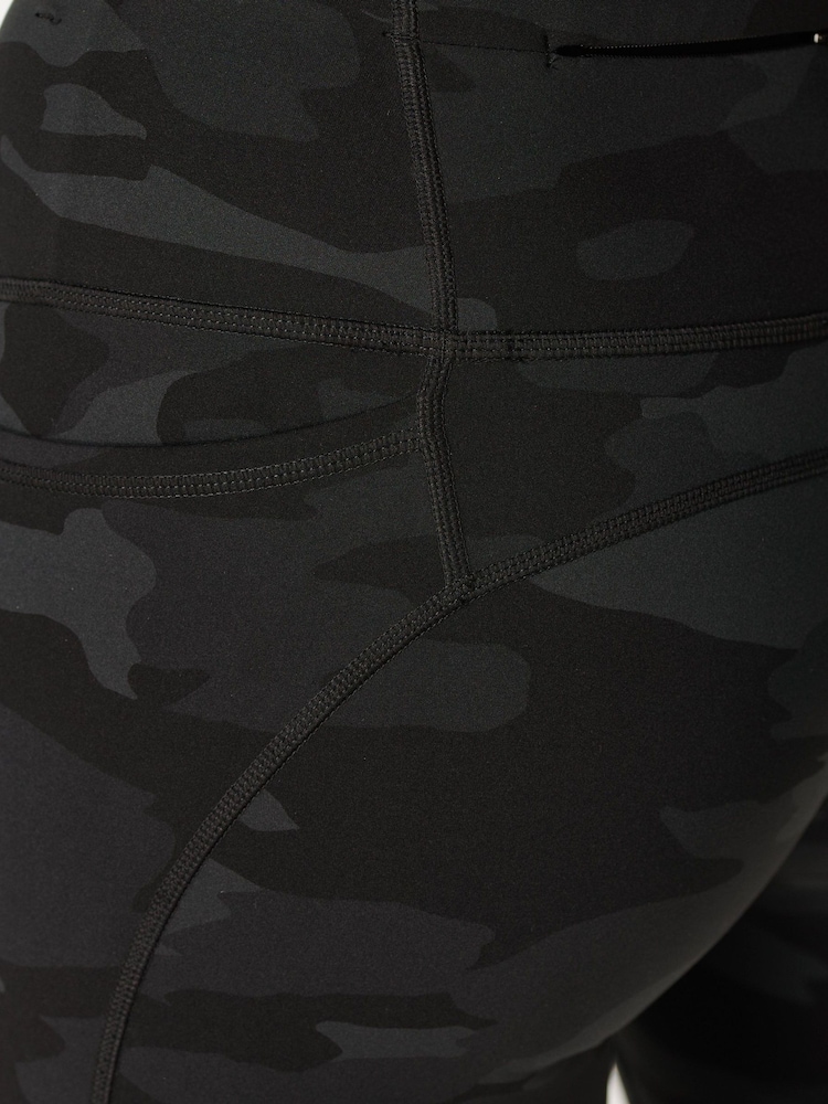 Sweaty Betty Ultra Black Camo Print Full Length Power 7/8 Workout Leggings - Image 10 of 10