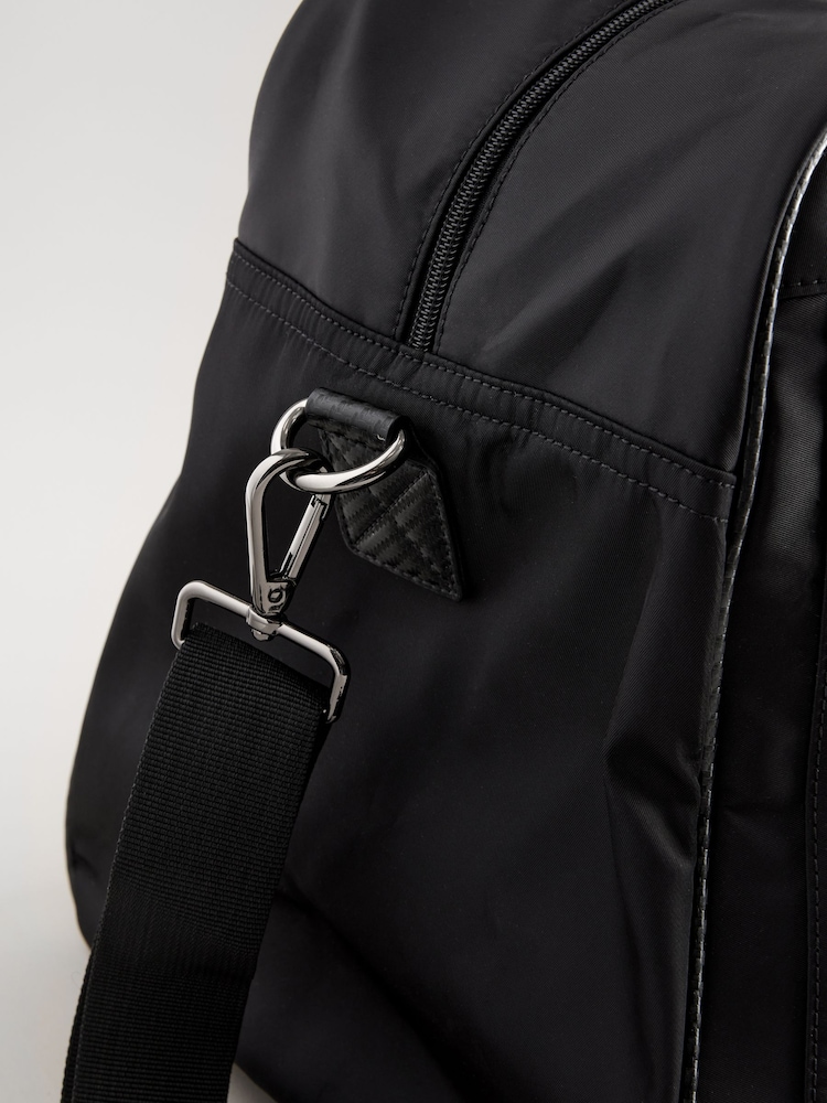 Black Carbon Print Nylon Holdall - Image 7 of 7 Black Carbon Print Nylon Holdall - Image 7 of 7