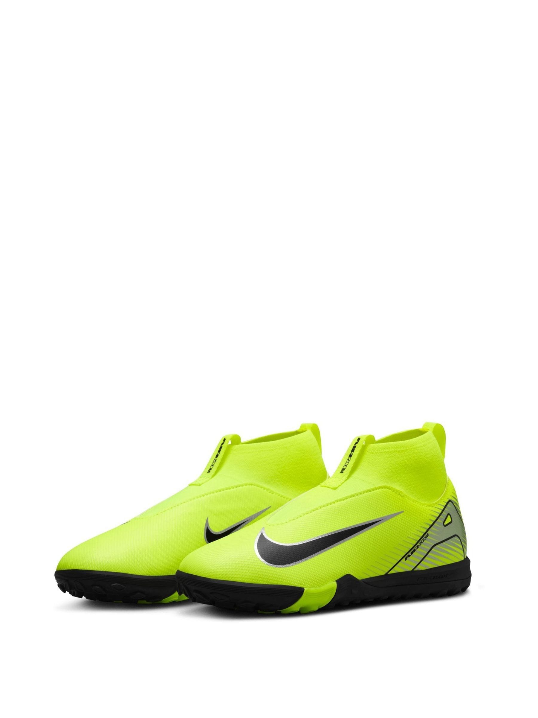 Nike training boots clearance