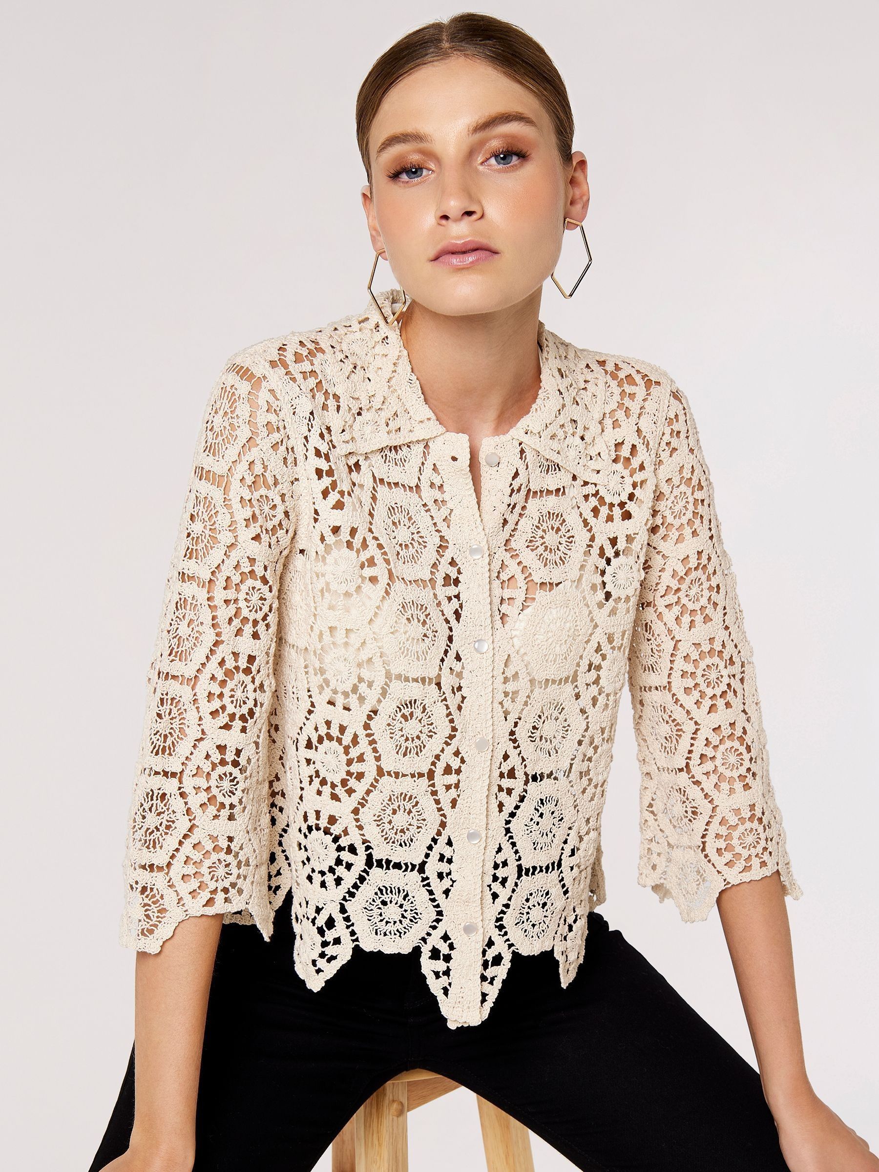Donna Frilly Edge Cotton Dobby Shirt White | Weird Fish