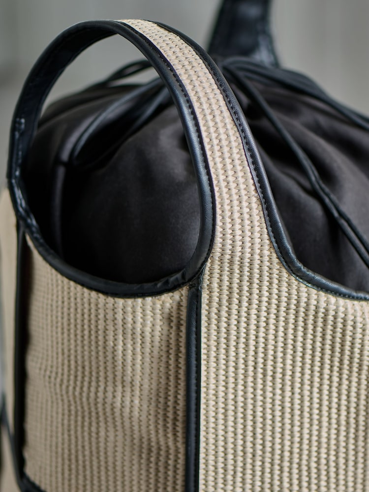 Monochrome Laundry Bag - Image 3 of 3