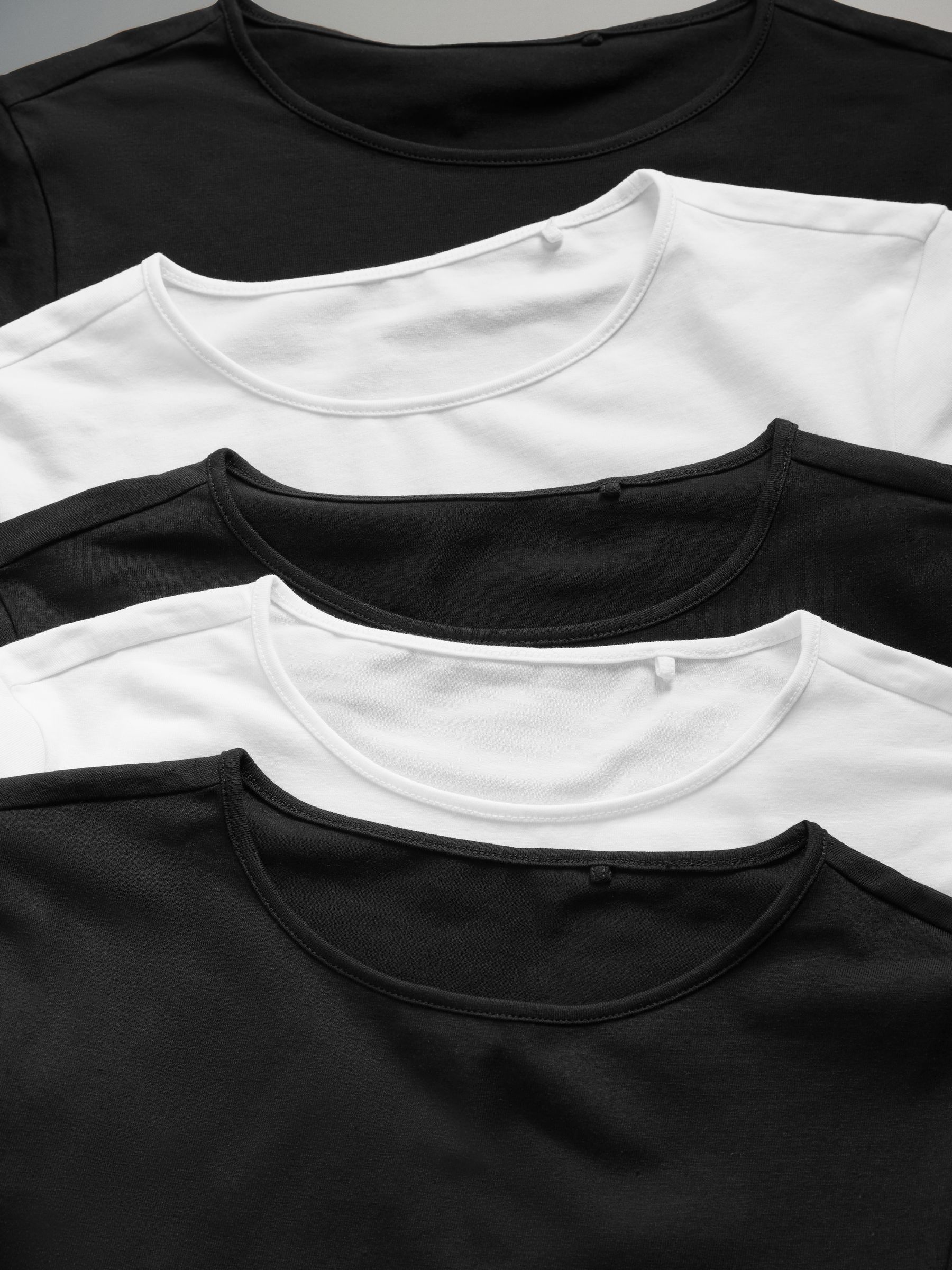 The Set White/Black Short Sleeve 5 Pack Fitted Crew Neck T-Shirts