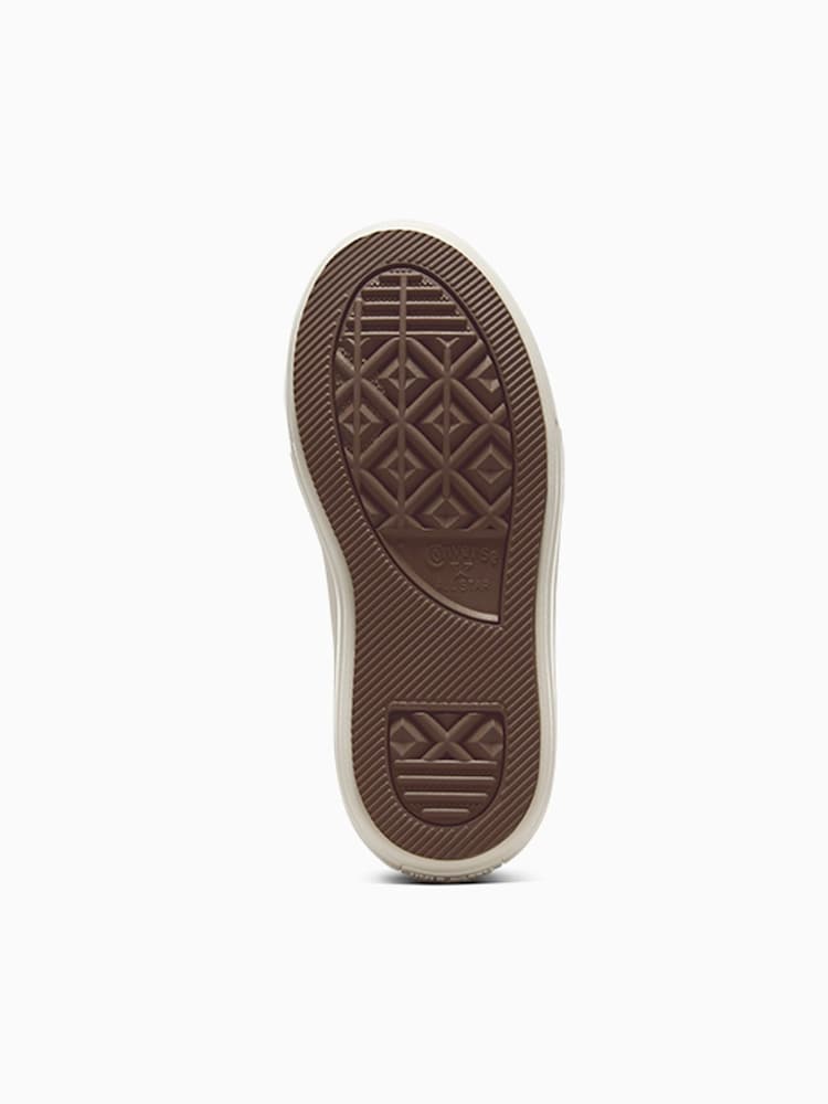 Converse Neutral Chuck Taylor Leather Fleece Lined Move Junior Trainers - Image 6 of 6 Converse Neutral Chuck Taylor Leather Fleece Lined Move Junior Trainers - Image 6 of 6