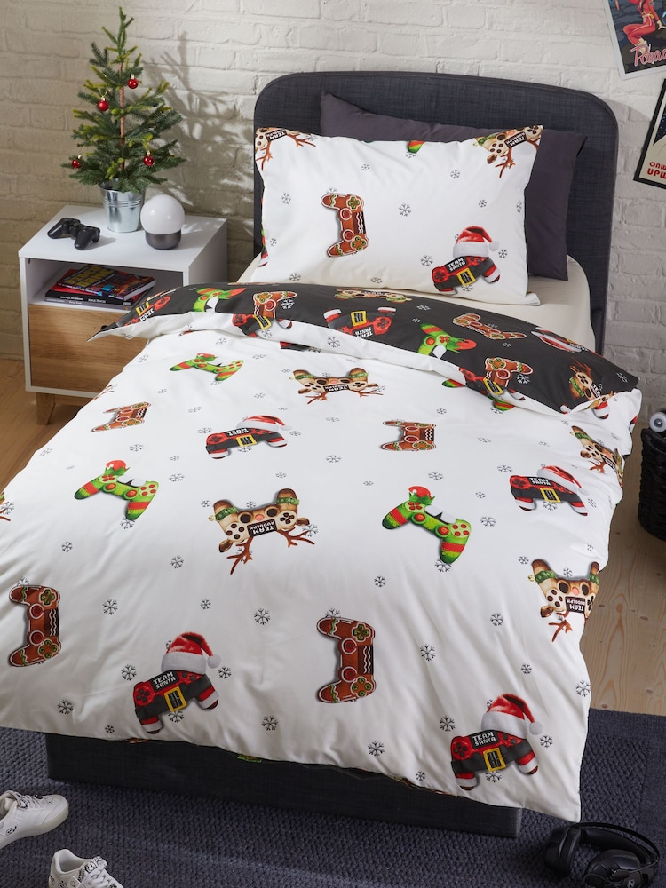 Santa & Rudolph Gamer Christmas Duvet Cover and Pillowcase Set - Image 2 of 9