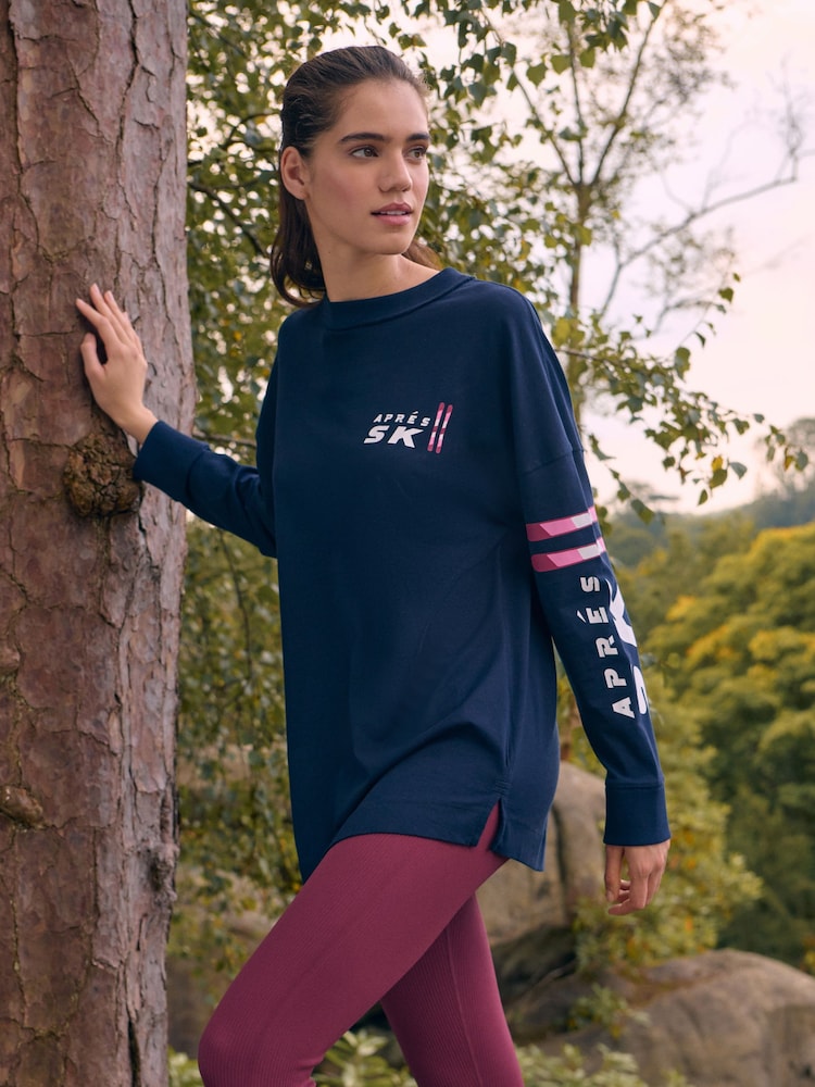 Navy Blue Long Sleeve Heavyweight 100% Cotton T-Shirt with Apres Ski Graphic - Image 2 of 5