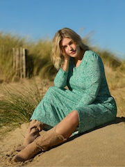 Live Unlimited Green Curve Ditsy Leaf Print Cotton Slub Tiered Midi Dress - Image 2 of 11