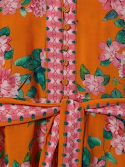 Robe mi-longue en soie à ceinture Raishma - Image 5 of 5