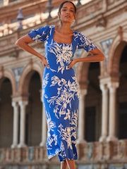 Sosandar Blue Floral Print Fluted Hem Midi Jersey Dress - Image 5 of 5