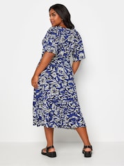Yours Curve Blue Floral Angel Sleeve Midi Dress - Image 4 of 5