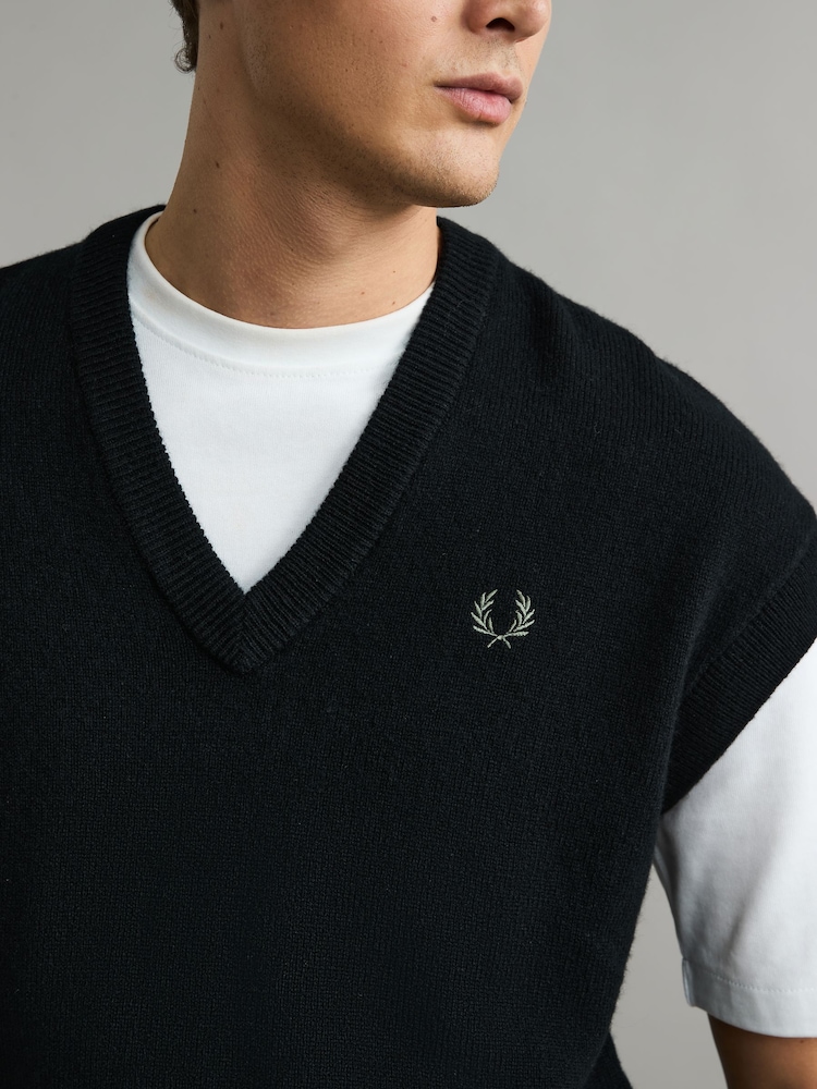 Fred Perry Schwarzer Pullunder aus Lammwolle - Bild 4 von 4
