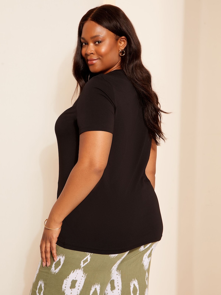 Curves Like These Black Crew Neck T-Shirt - Image 4 of 4 Curves Like These Black Crew Neck T-Shirt - Image 4 of 4