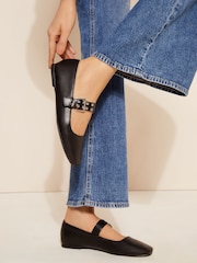 Friends Like These Faux Leather Eyelet Strap Square Toe Mary Jane Ballet lahki športni copati - Slika 2 iz 4