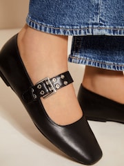 Friends Like These Faux Leather Eyelet Strap Square Toe Mary Jane Ballet lahki športni copati - Slika 3 iz 4