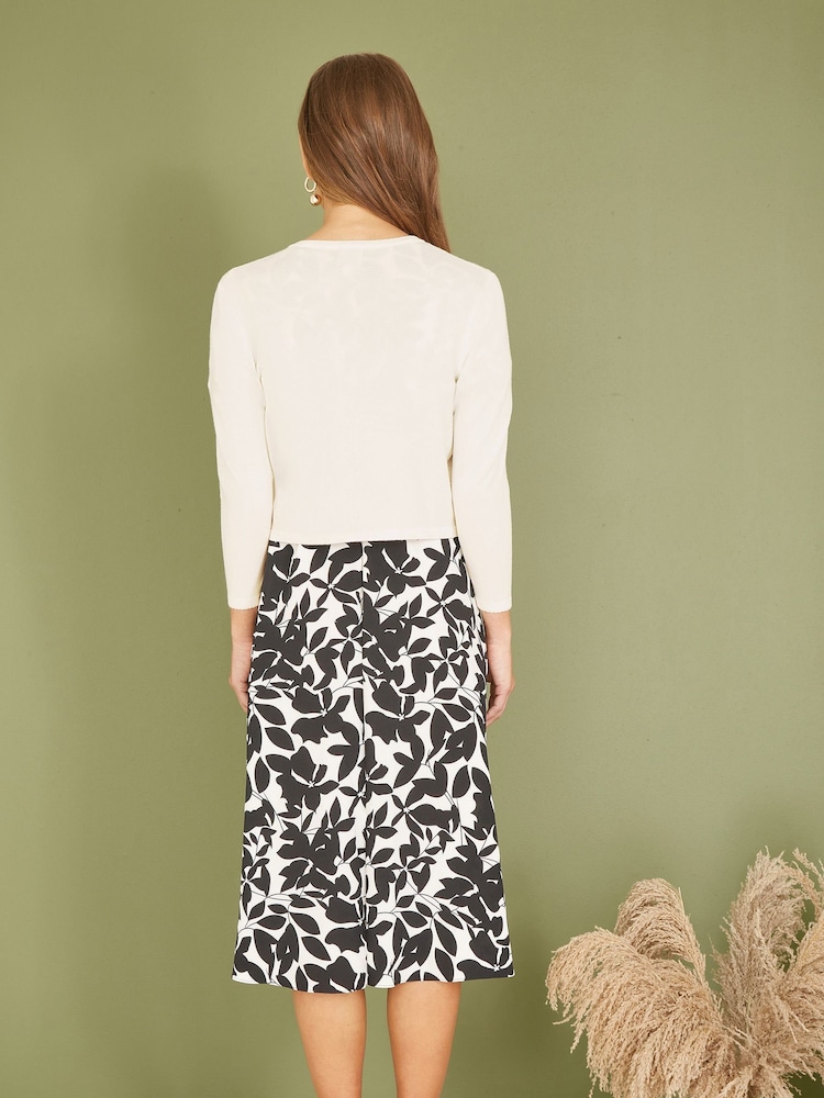 Yumi White Diamante Button Cropped Cardigan - Image 2 of 4 Yumi White Diamante Button Cropped Cardigan - Image 2 of 4