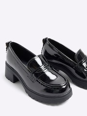 River Island Black Girls Scallop Trim Heeled Loafers - Image 3 of 4