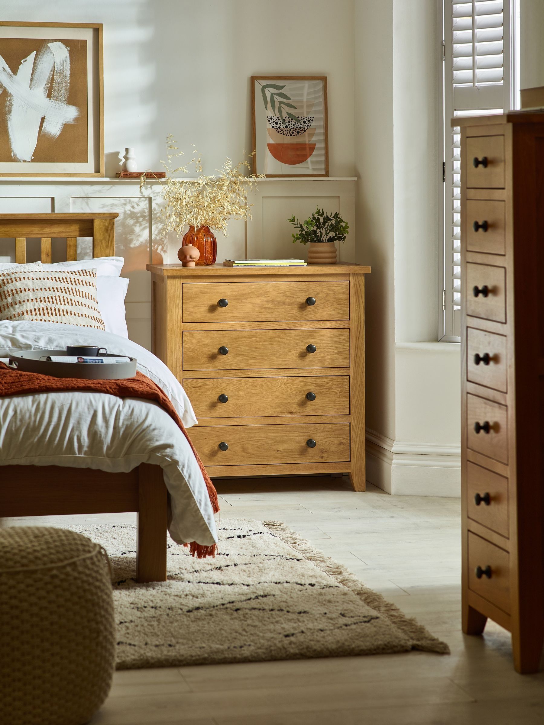 Julian Bowen Marlborough 4 Drawer White Oak Chest Of Drawers - Image 6