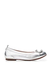 Moda in Pelle Fairy Elasticated Ballet White Pumps With Trim - Image 1 of 4