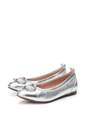 Moda in Pelle Fairy Elasticated Ballet White Pumps With Trim - Image 2 of 4