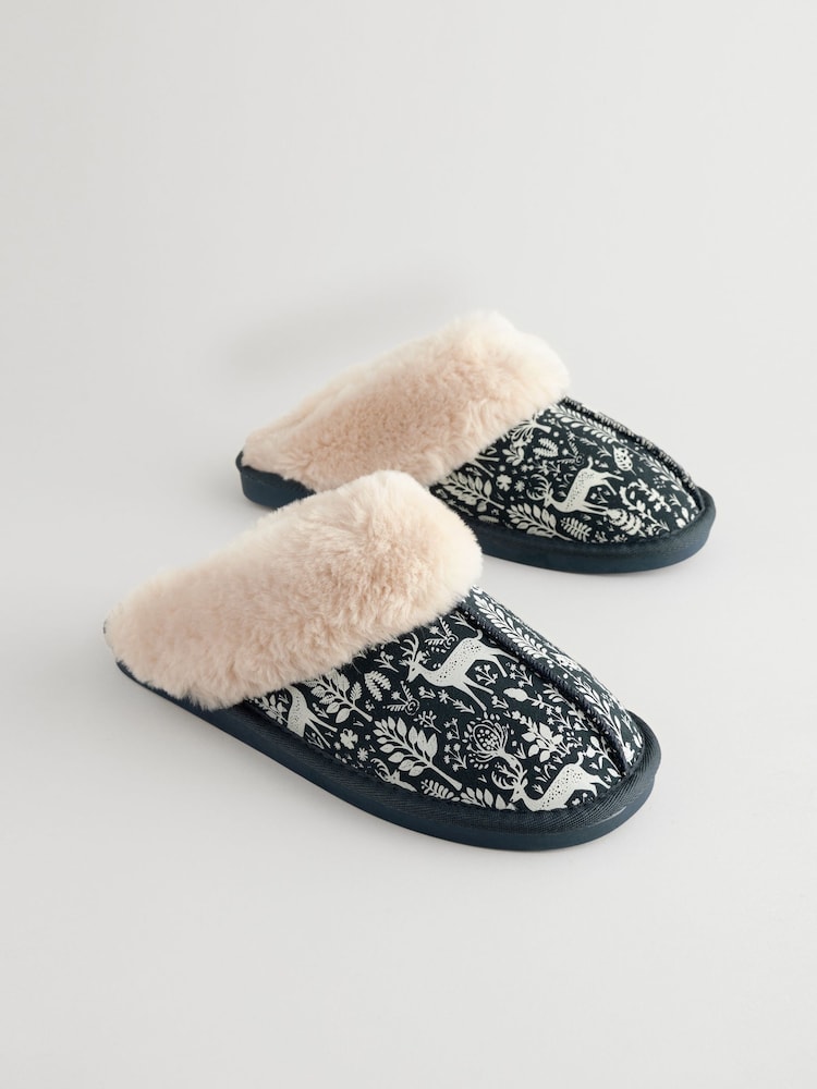Waldtiere, Marineblau - Pantoffeln aus Veloursleder mit Futter aus Fellimitat - Bild 2 von 5 Waldtiere, Marineblau - Pantoffeln aus Veloursleder mit Futter aus Fellimitat - Bild 2 von 5
