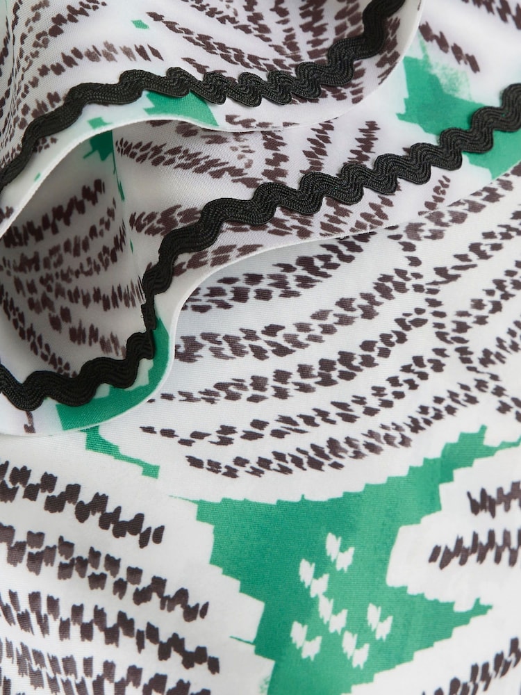 River Island Green Curve Frill Plunge Swimsuit - Image 4 of 4 River Island Green Curve Frill Plunge Swimsuit - Image 4 of 4