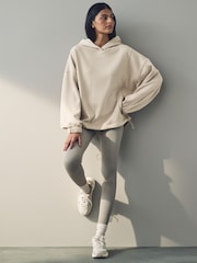 Haferflocken - Kuscheliger, mit Fleece gefütterter Longline-Hoodie mit schwerer Materialqualität - Bild 2 von 11