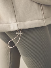 Haferflocken - Kuscheliger, mit Fleece gefütterter Longline-Hoodie mit schwerer Materialqualität - Bild 6 von 11