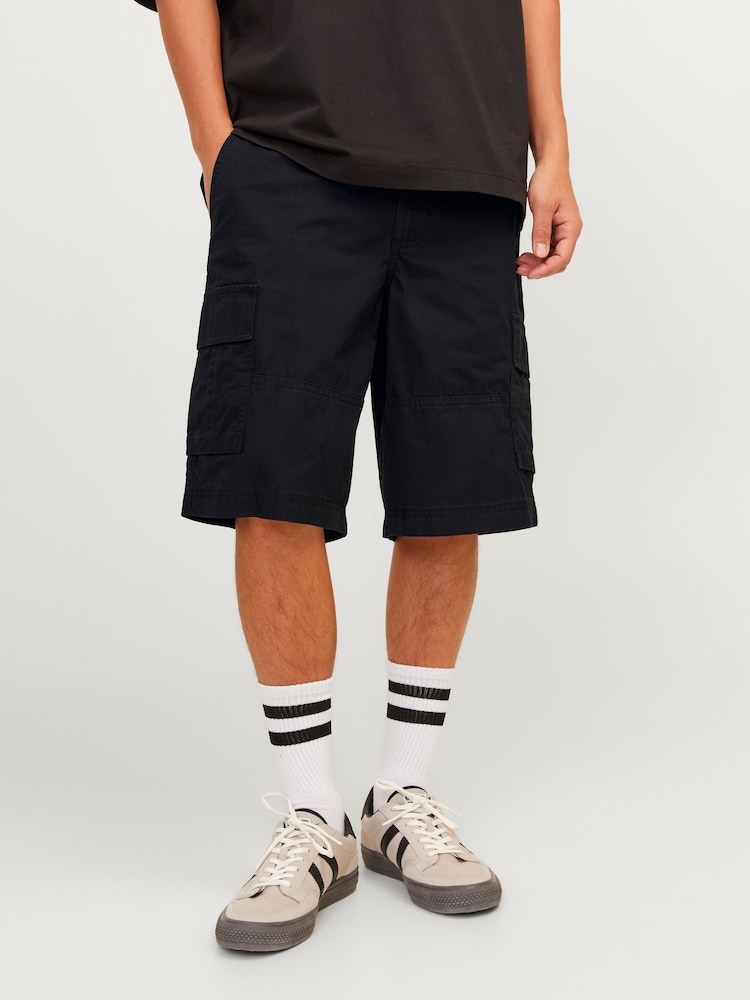 Schwarz - JACK & JONES 100% Cotton Cargo Utility Shorts - Bild 1 von 8 Schwarz - JACK & JONES 100% Cotton Cargo Utility Shorts - Bild 1 von 8