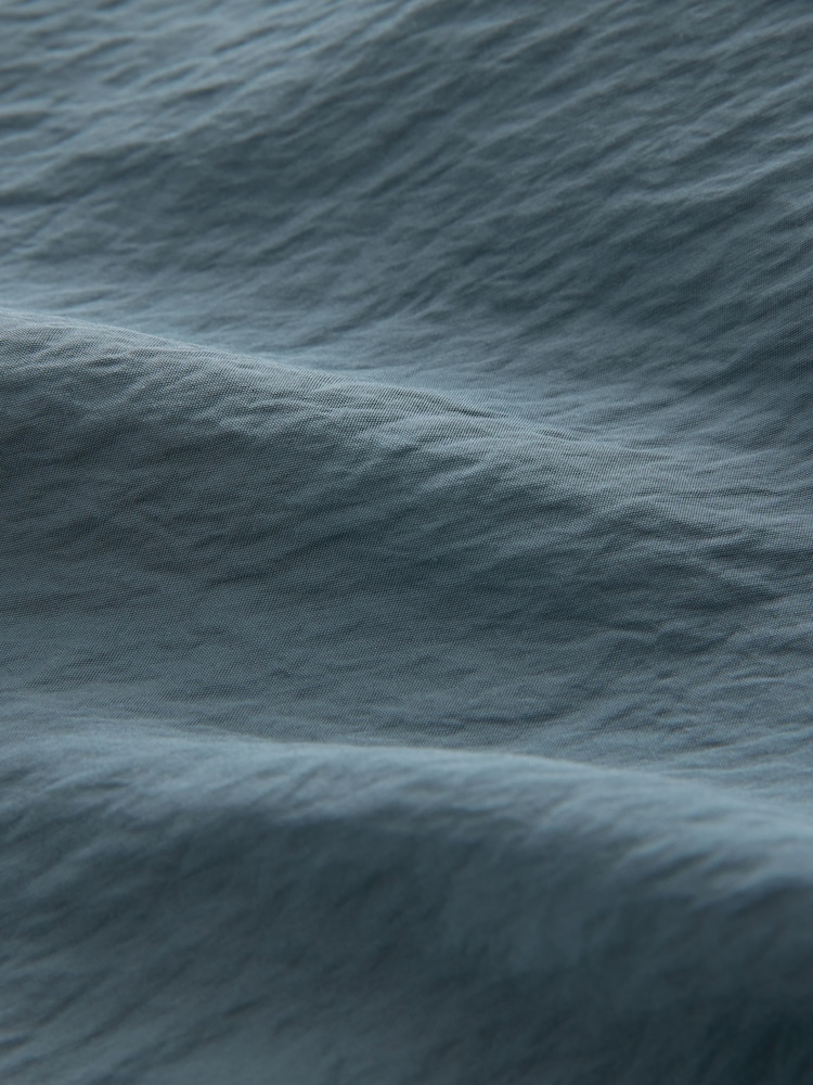 Stahlblau - Langärmelige, strukturierte Schlupfbluse mit V-Ausschnitt - Bild 6 von 6 Stahlblau - Langärmelige, strukturierte Schlupfbluse mit V-Ausschnitt - Bild 6 von 6
