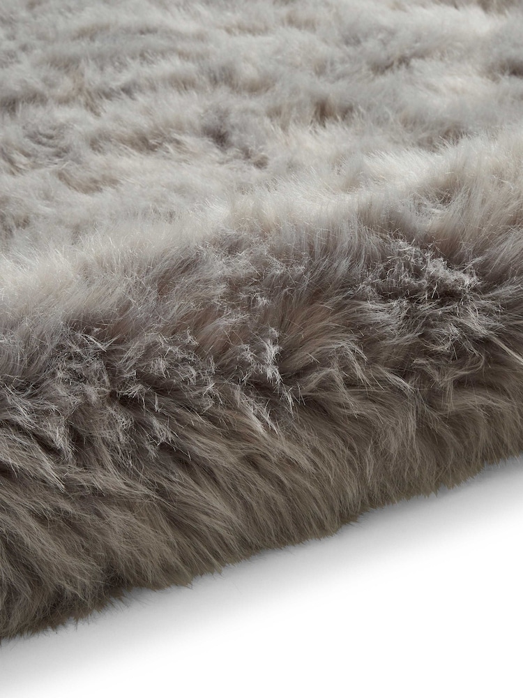 Laurence Llewelyn-Bowen Grey Plain Shaggy Mayfair Rug - Image 6 of 6