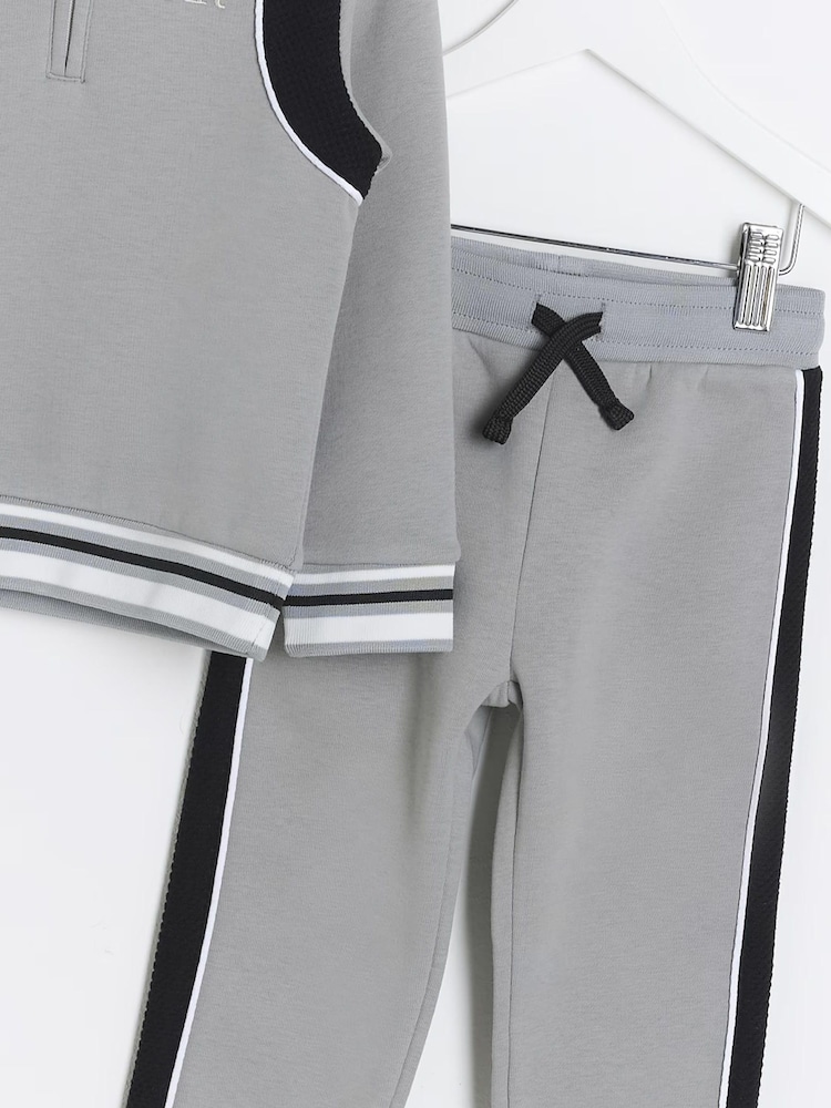 River Island Grey Mini Boys Tipped Sweat and Jogger Set - Image 6 of 6