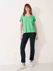 Grün - Crew Clothing, Perfect, Slub-T-Shirt mit V-Ausschnitt aus 100 % Baumwolle - Bild 1 von 4
