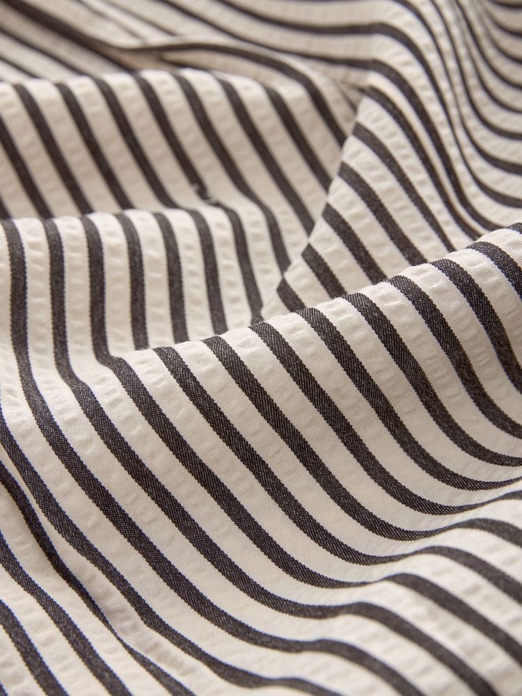 Black/White Textured Bandeau Midi Dress - Image 5 of 5