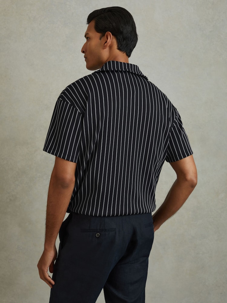 Reiss Navy/White Neptune Ribbed Striped Cuban Collar Shirt - Image 5 of 5