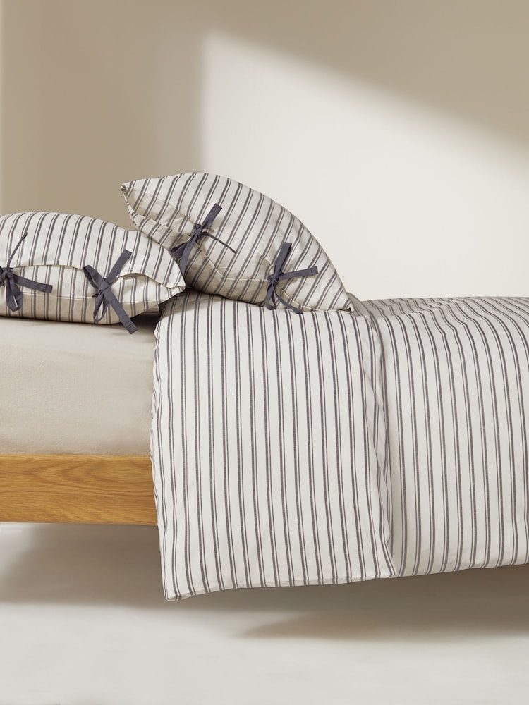 MADE.COM Grey Otto 180 Thread Count Duvet Cover and Pillowcase Set - Image 2 of 5