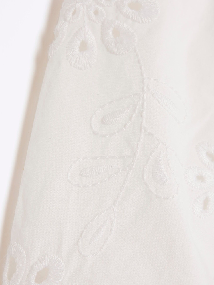 River Island White Girls Shirred Milkmaid 100% Cotton Top - Image 3 of 3 River Island White Girls Shirred Milkmaid 100% Cotton Top - Image 3 of 3