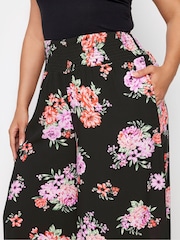 Yours Curve Black Floral Bloom Print Shirred Wide Leg Trousers - Image 4 of 5