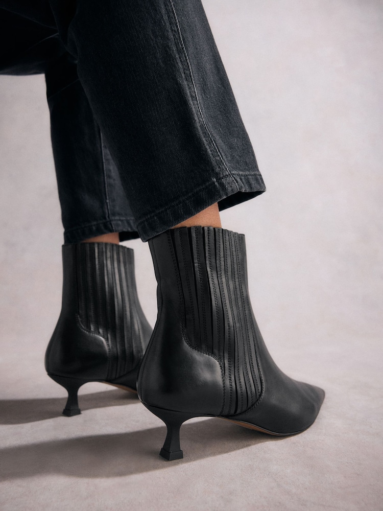 Black Tabitha Simmons Kitten Heel Elvina Leather Ankle Boots - Image 6 of 10