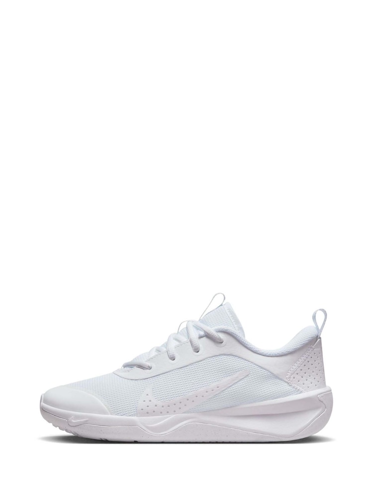 Nike White Youth Omni Court Trainers - Image 2 of 10 Nike White Youth Omni Court Trainers - Image 2 of 10