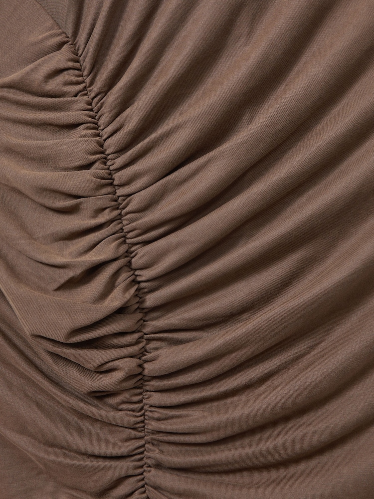 Reiss Chocolate Lenara Ruche Front Capped Sleeve Jersey Midi Dress - Image 6 of 6