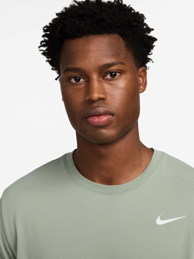 Nike Jade Horizon Dri-FIT Training T-Shirt - Image 3 of 3