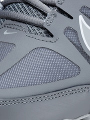 Nike Grey Reax 8 TR Gym Trainers - Image 7 of 8